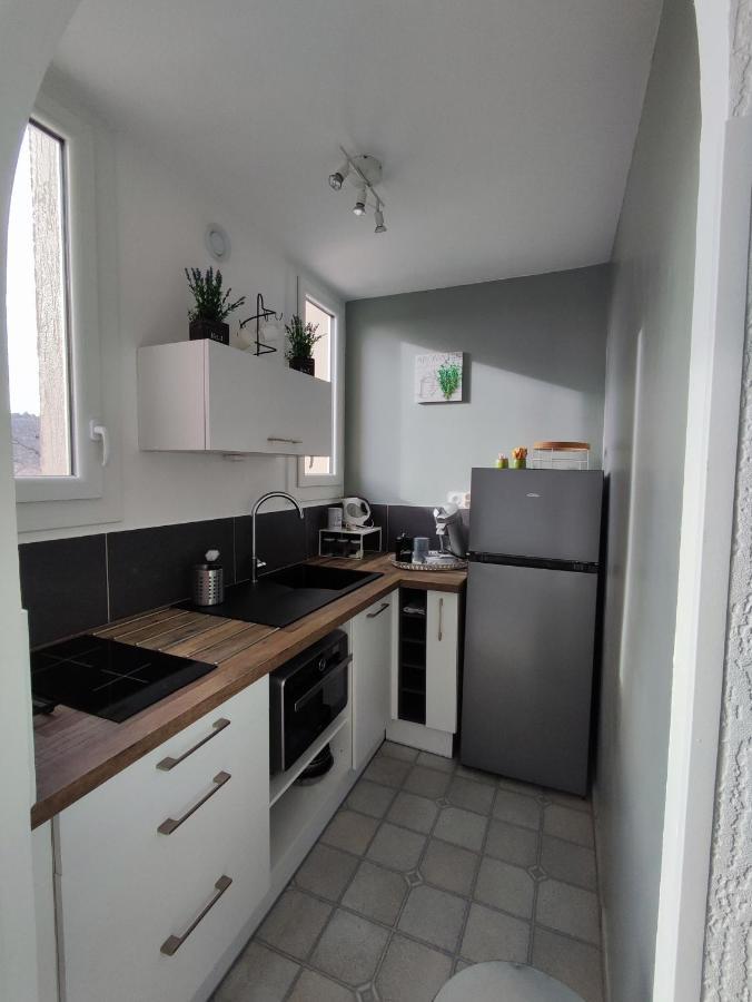 Studio Meuble Classe 2 Etoiles - 30M² Greoux-les-Bains Bagian luar foto